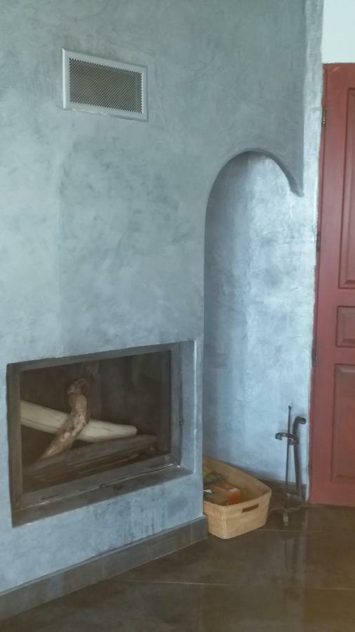 Cabanes Des Aresquiers Frontignan Bagian luar foto