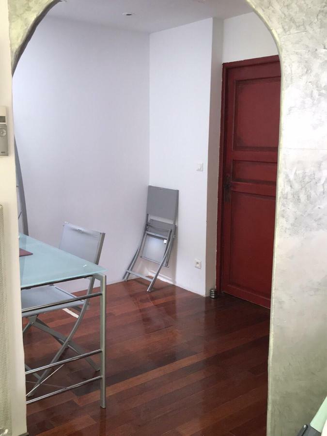 Cabanes Des Aresquiers Frontignan Bagian luar foto